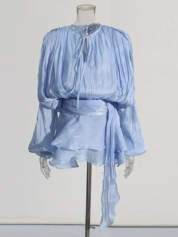 Robe Mini Dentelle Col V – Manches Longues & Style Romantique